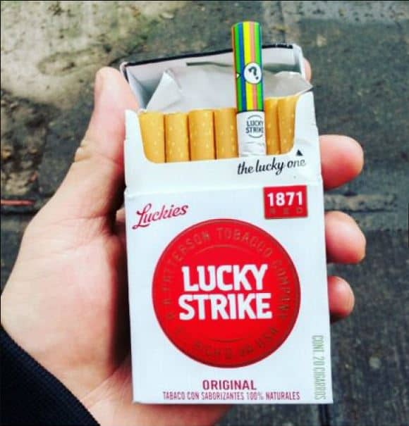 La sigaretta piu' pericolosa al mondo  La marca Marlboro (la più venduta  nel mondo) si stima sia responsabile della morte di 75.000 cittadini  americani ogni anno.